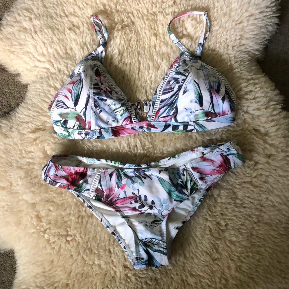 Floral print bikini by quint soul